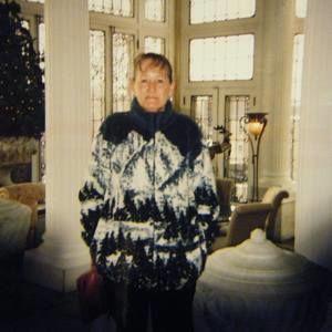 Meet your Posher, Lorene